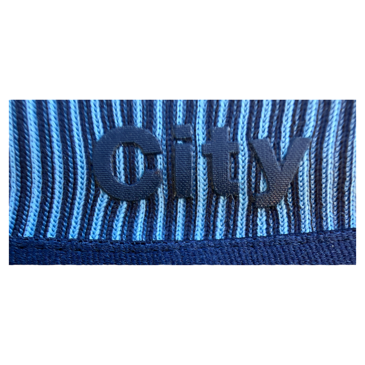 Man City Home 2016/17 Aguero - Small